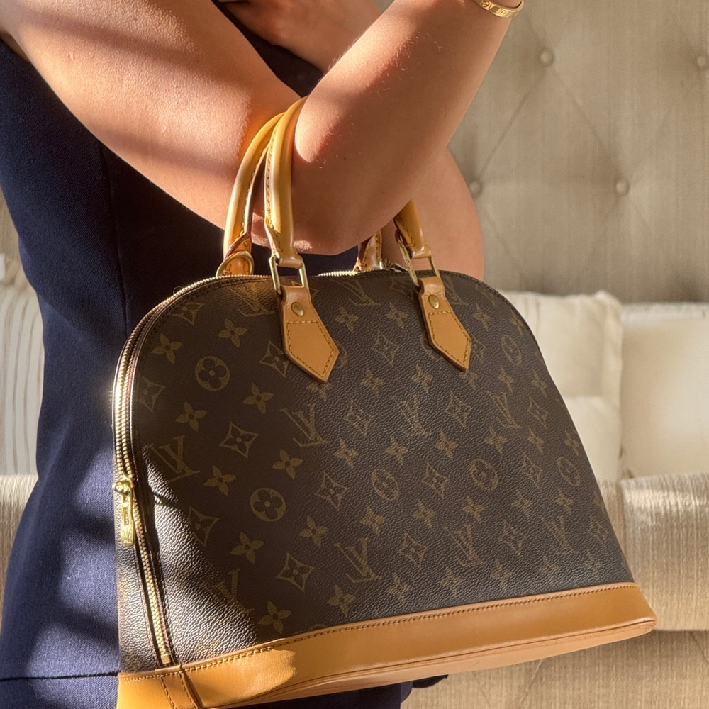 Authentic Louis Vuitton LV Alma PM Bag